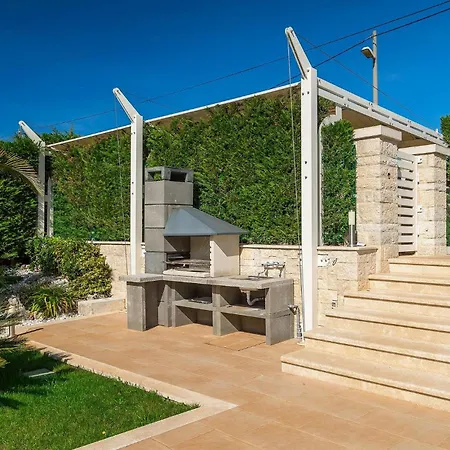 Anabel Holiday home